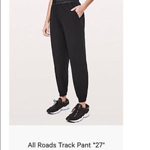 LULULEMON Women’s All Roads Track Pant 27”